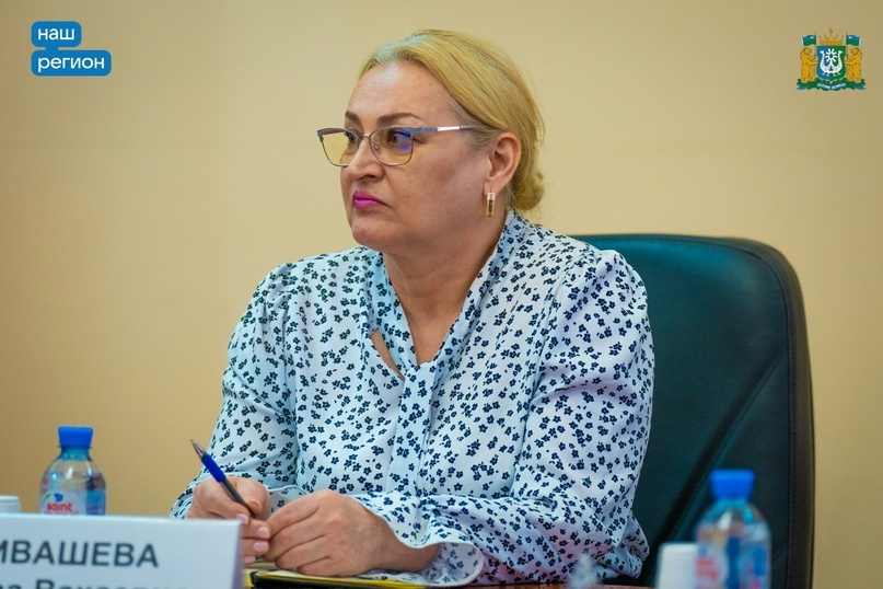 24.06.2025 года председатель ХМАО ВОИ, член Общественного совета Департамента труда и занятости населения ХМАО-Югры Роза Ивашева приняла участие в аттестации госслужащих