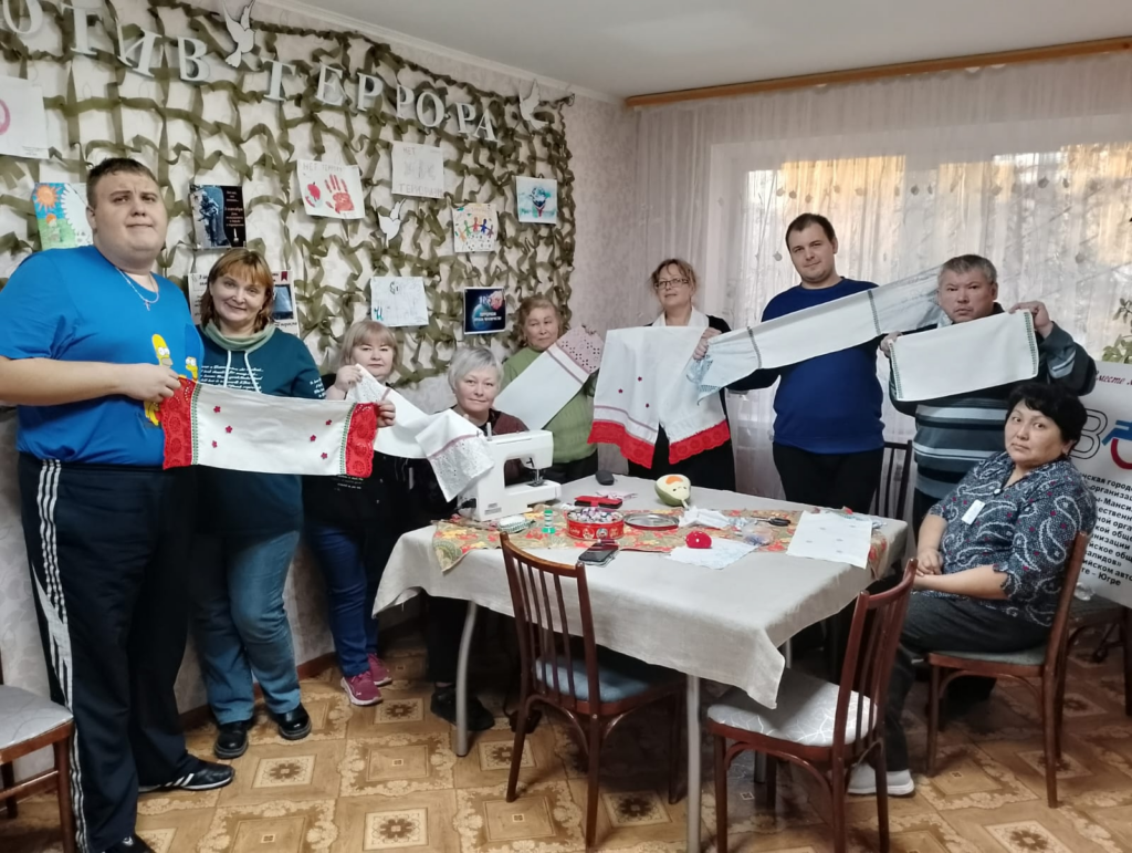 14 октября 2025 года, в Мегионской городской местной организации ХМАО Всероссийского общества инвалидов состоялся творческий мастер-класс «Рушник»